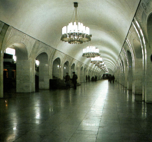 http://www.metro.ru/f/1/stations/tagansko-krasnopresnenskaya/pushkinskaya/pushkinskaya1.jpg